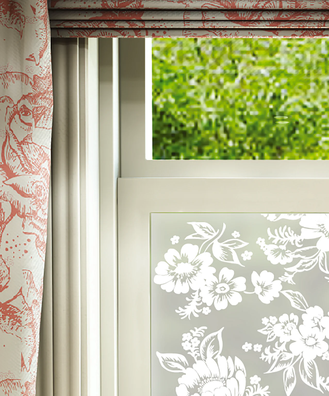 Amaranto White Printed Pattern - Image 2