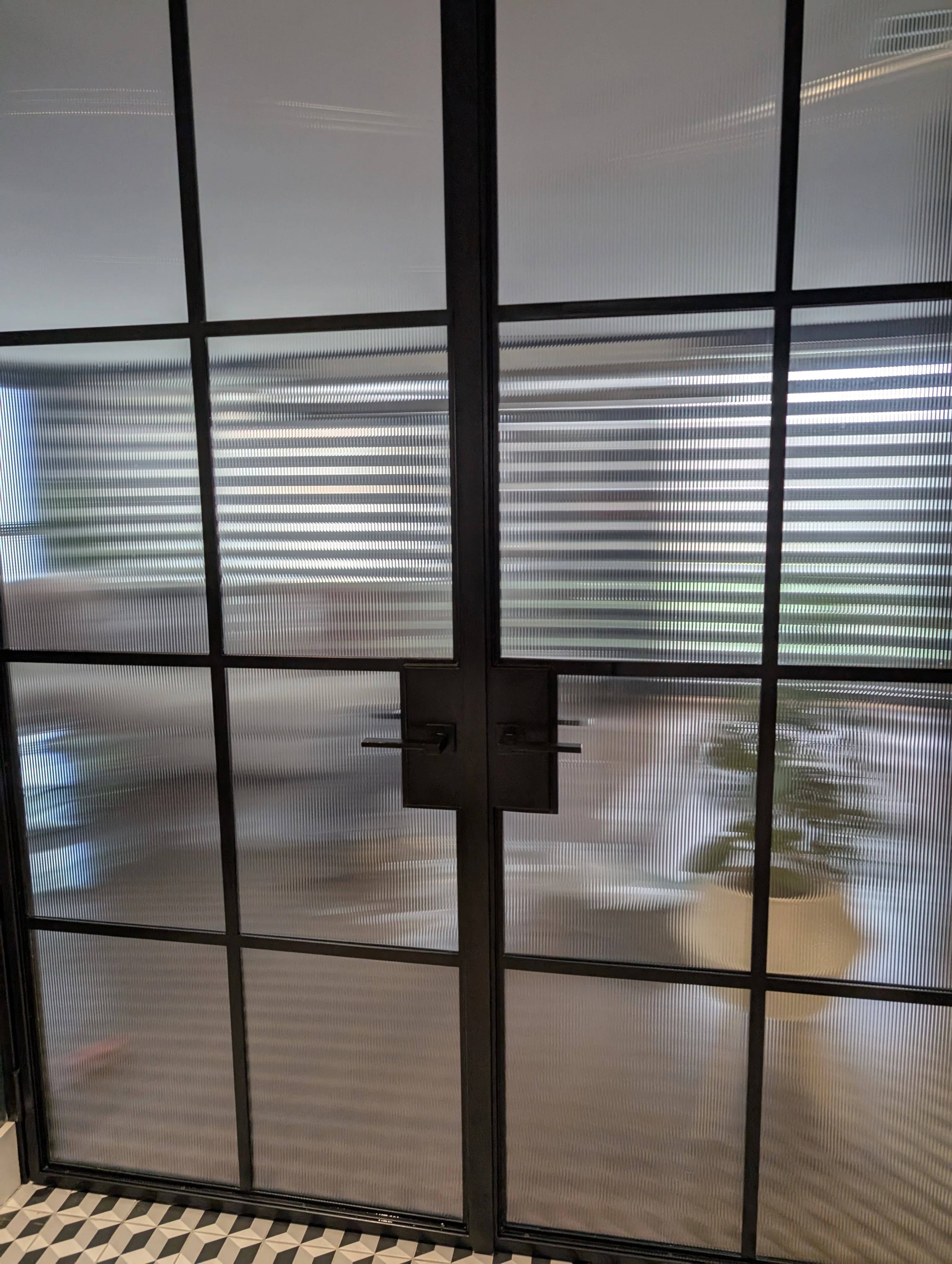 Evoke Reeded Window Film | Full Roll | 1.5m x 30m - Image 14