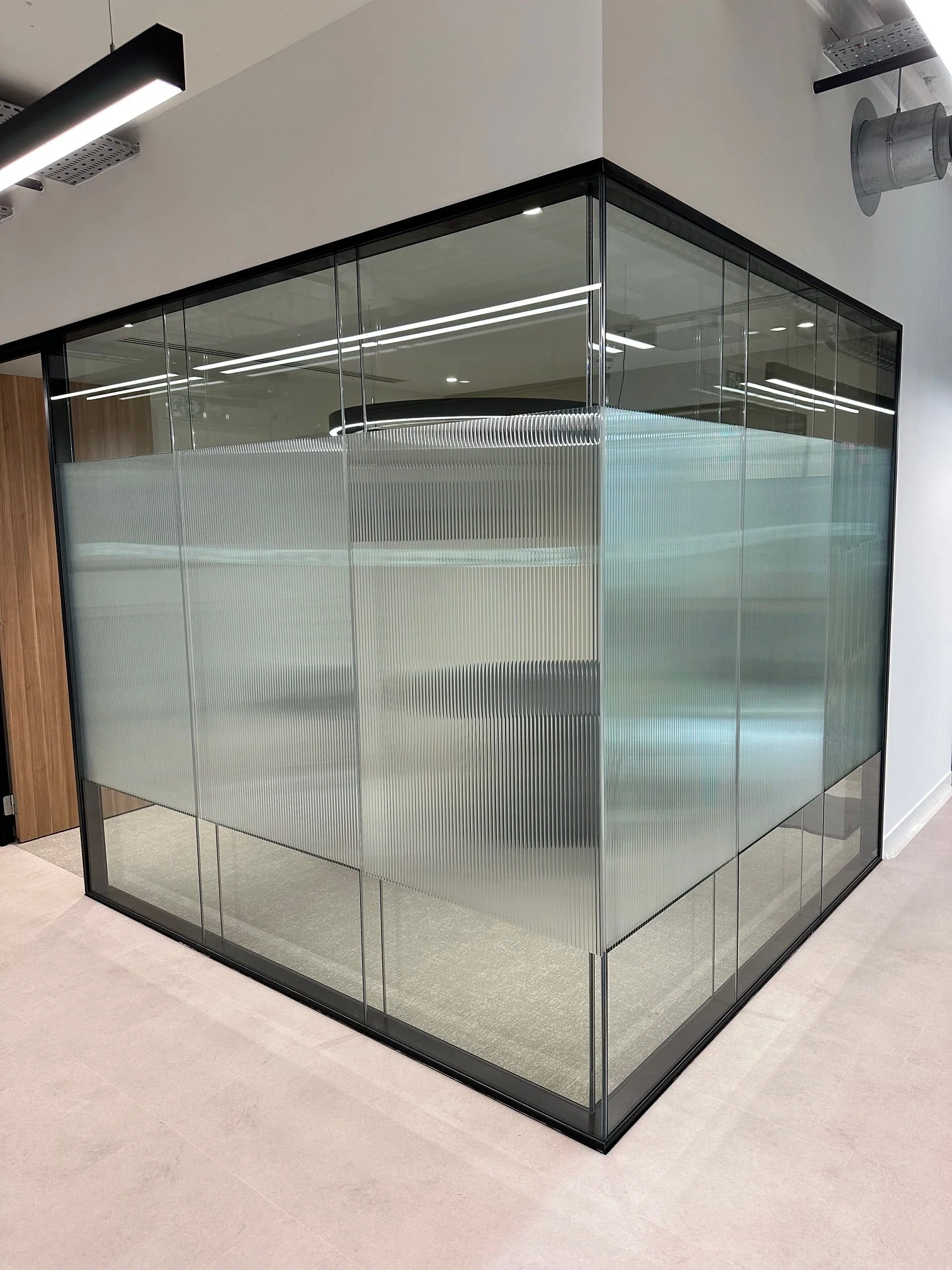 Evoke Reeded Window Film | Full Roll | 1.5m x 30m - Image 22