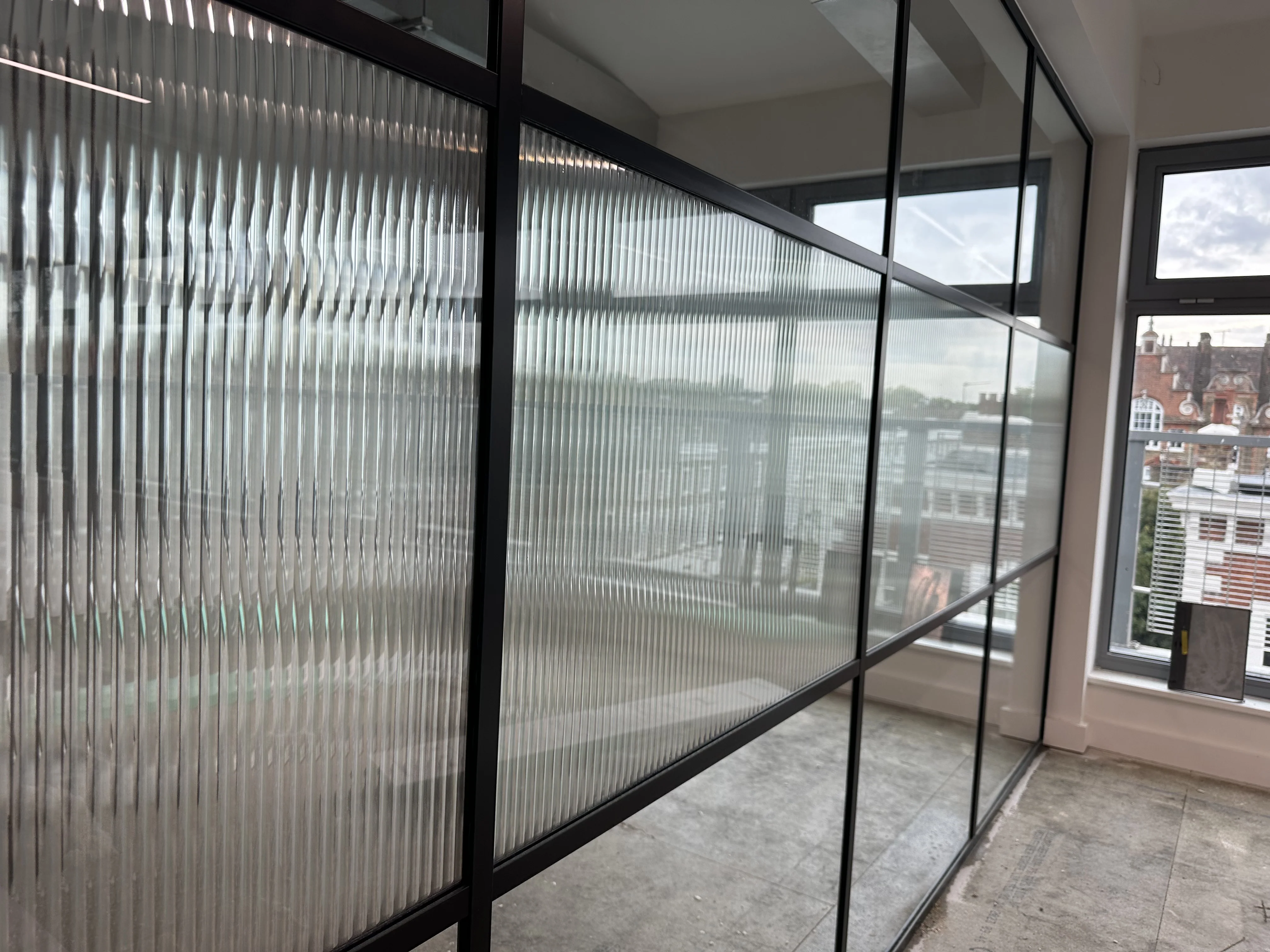 Evoke® Reeded Window Film | Full Roll | 1.5m x 30m - Image 17