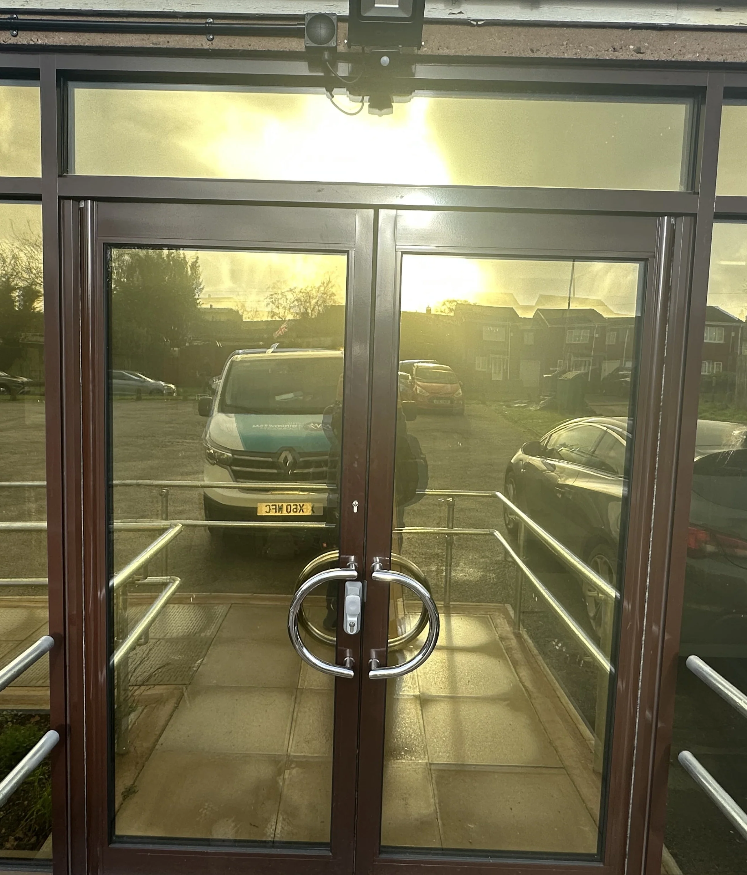 High Reflective Gold - Solar Control Film - Image 2