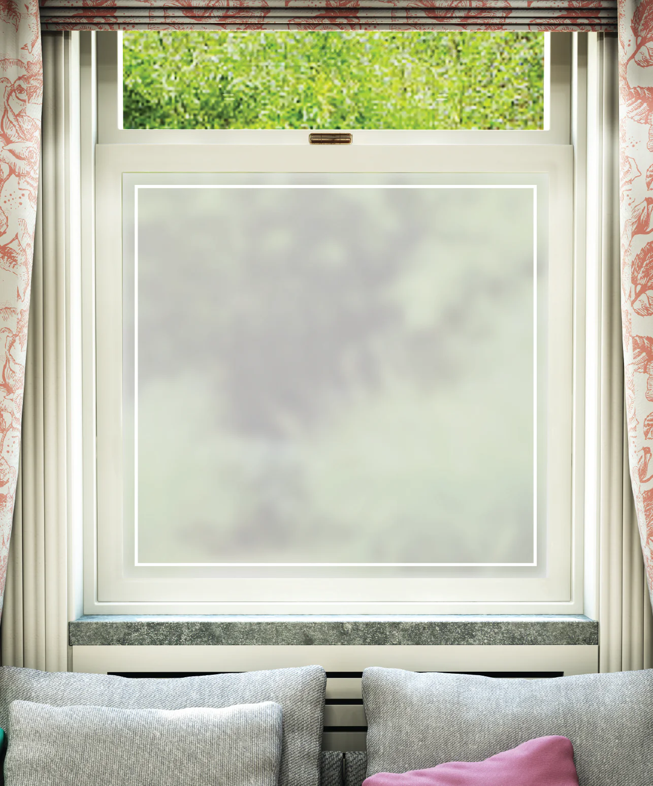 Rand White Printed Pattern
