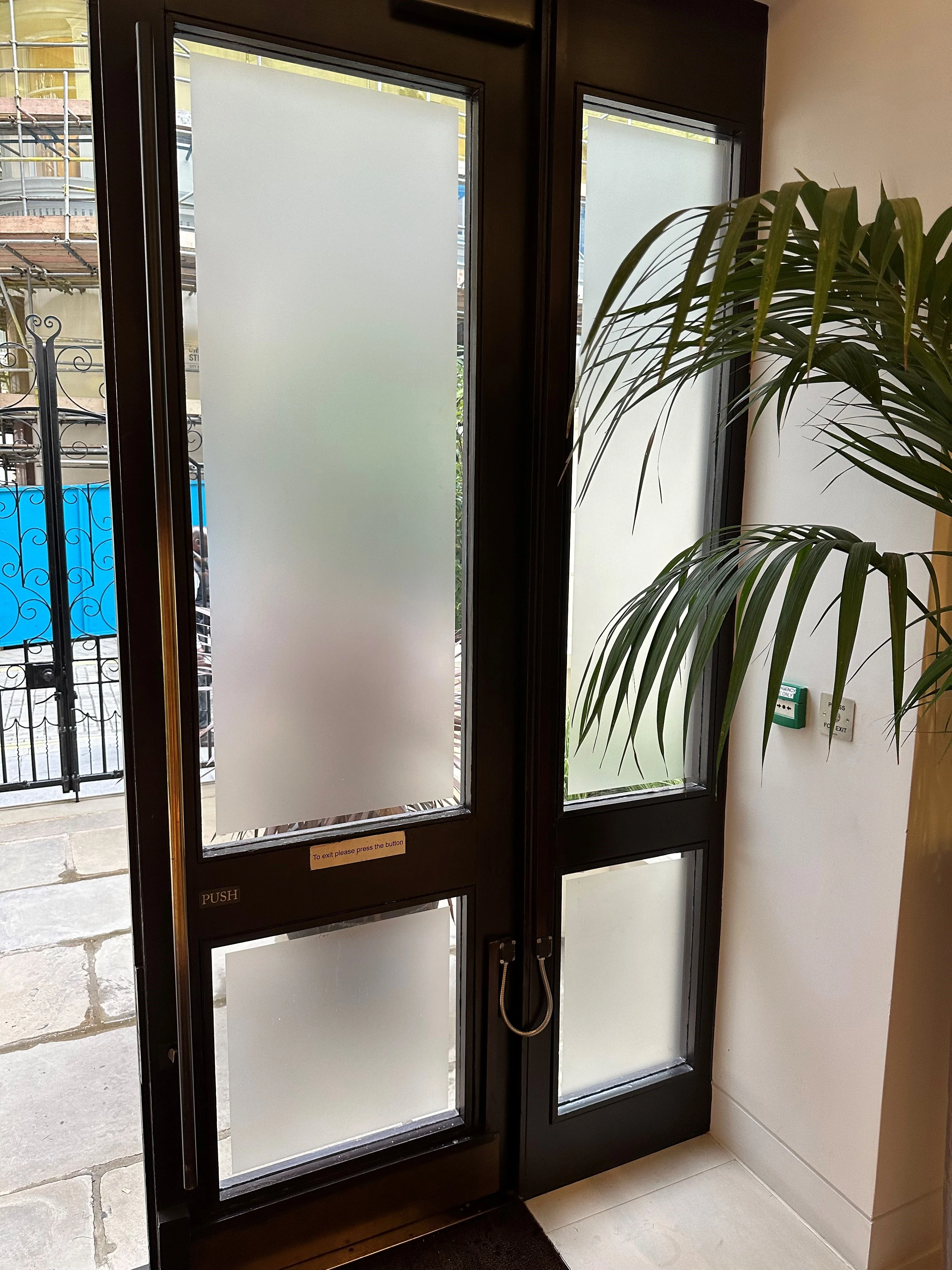 Silver Etch Frosted Film - Privacy Window Film - Image 10