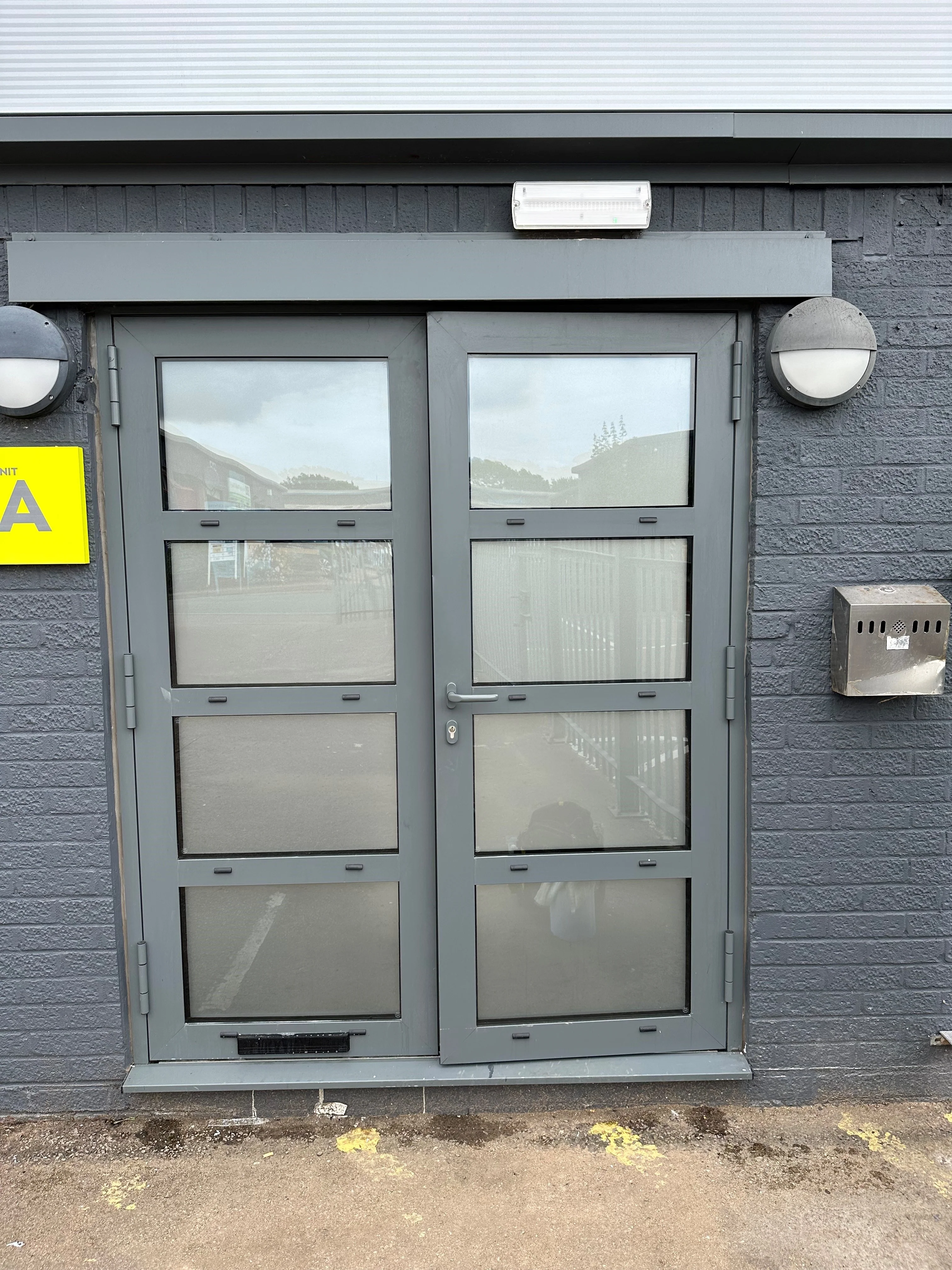 Silver Etch Frosted Film - Privacy Window Film - Image 2