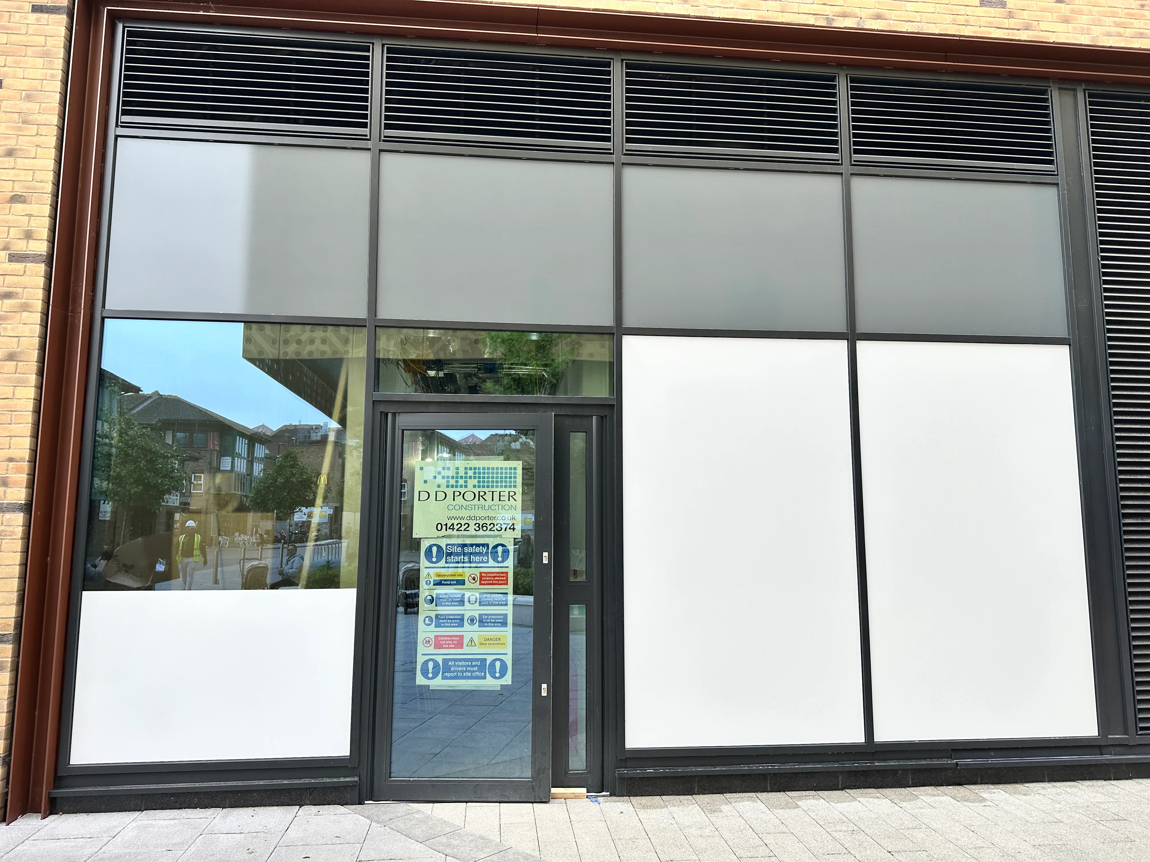 White - Cut to size colour 4200 - Image 2